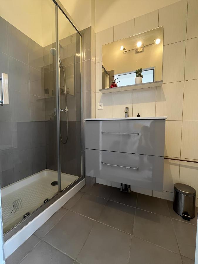 Le Sully Appartement Nîmes Buitenkant foto